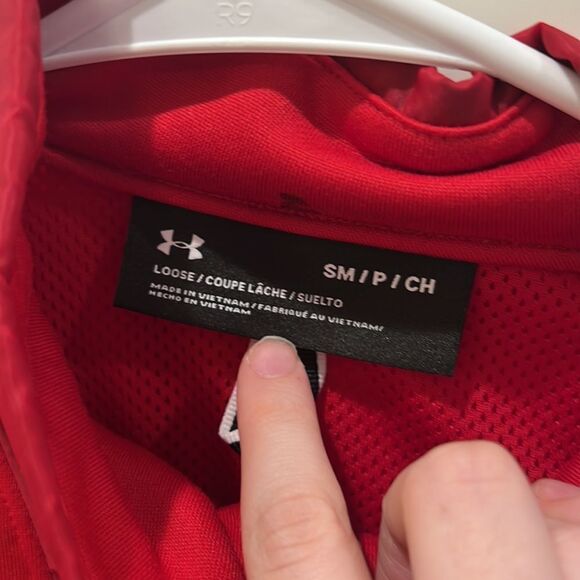 University of Wisconsin Under Armour Red Full Zip Sweatshirt Badgers Small - Picture 4 of 6
